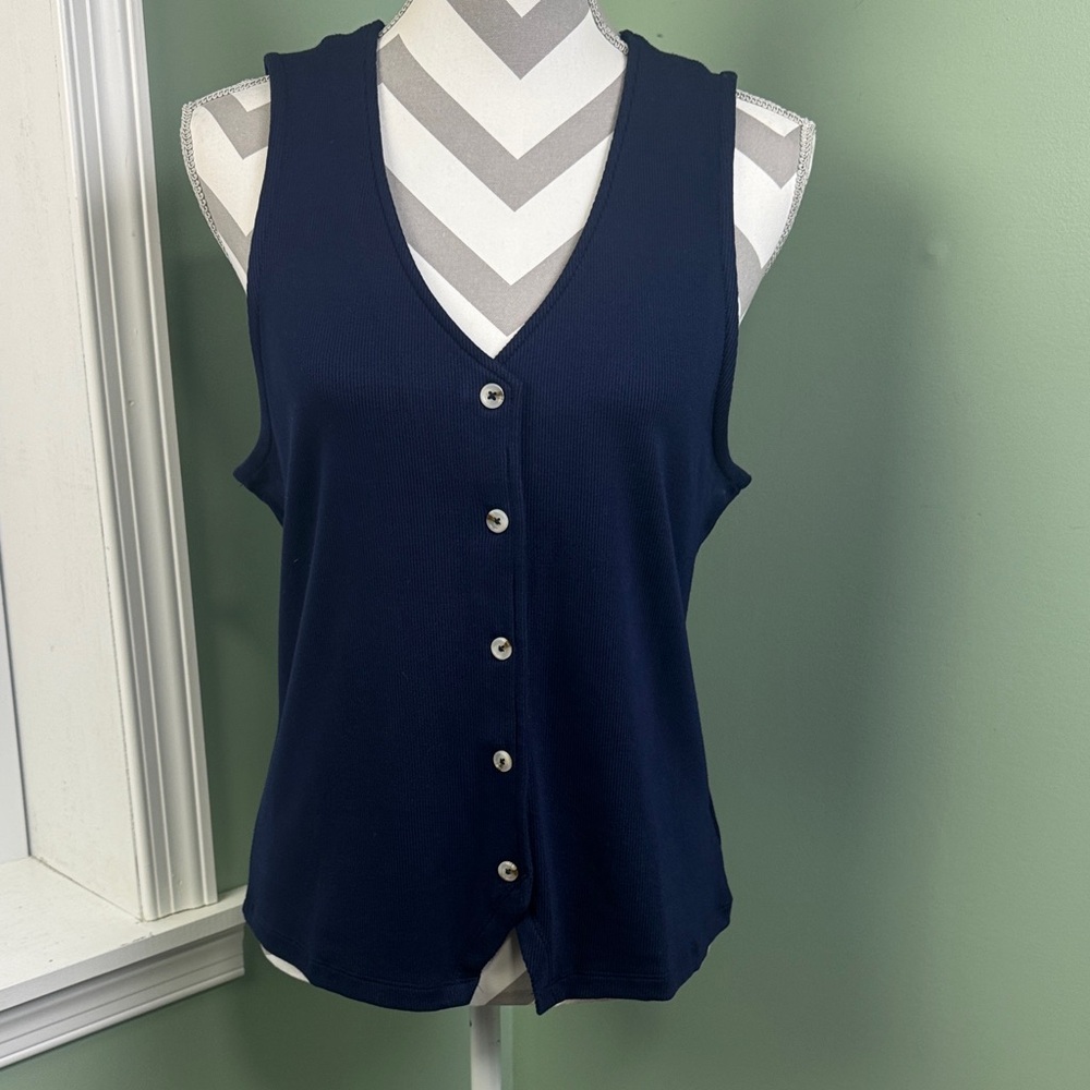 Tahari Navy Sleeveless Buttoned Top XL
